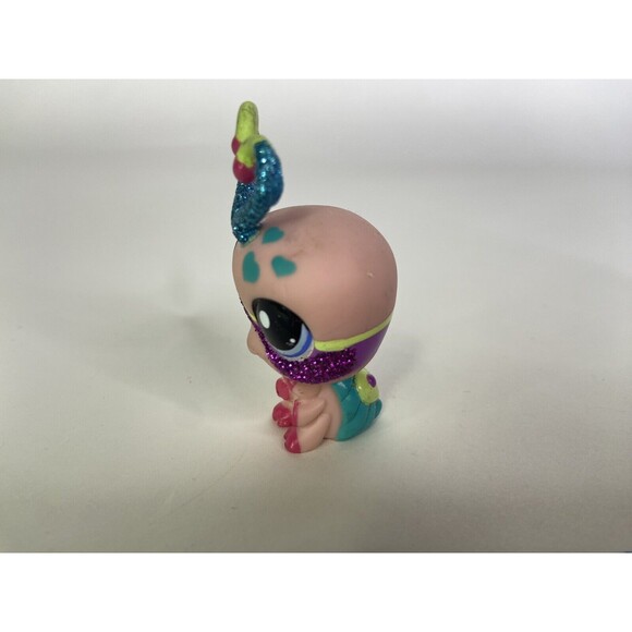 Littlest Pet Shop LPS 2151 Glitter Love Bug Figure Toy Hasbro - Picture 4 of 6